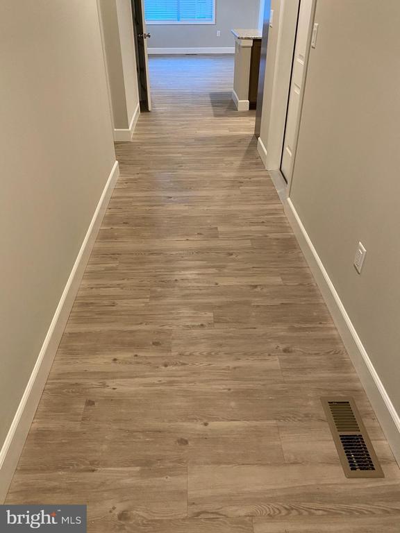 Building Photo - 6126 Sawgrass Ct