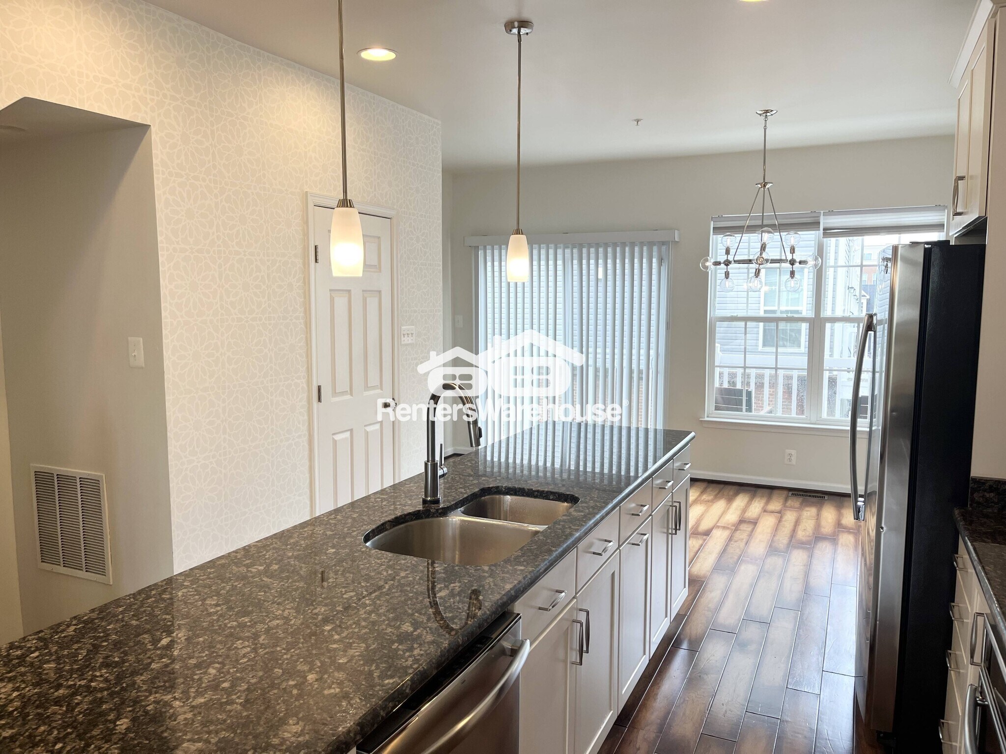 Building Photo - 12504 Rustic Rock Ln