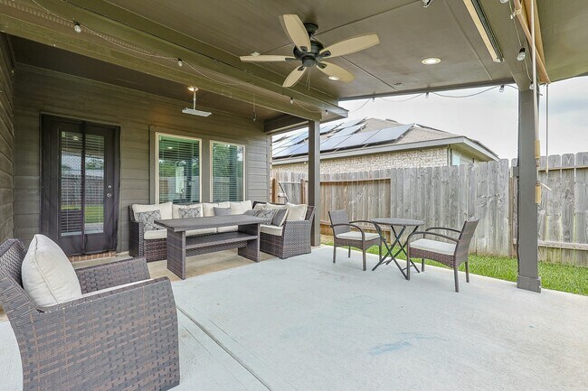 Building Photo - 22603 Aspen Tarn Trl
