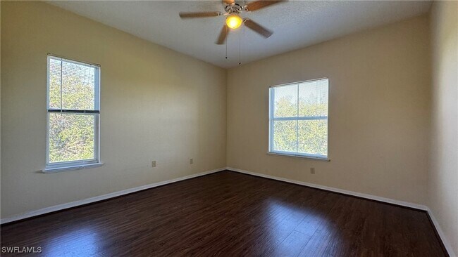 Building Photo - 11490 Villa Grand