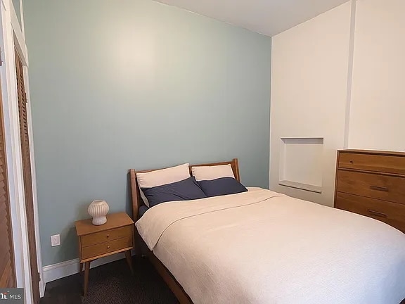 Bedroom - 826 N Woodstock St