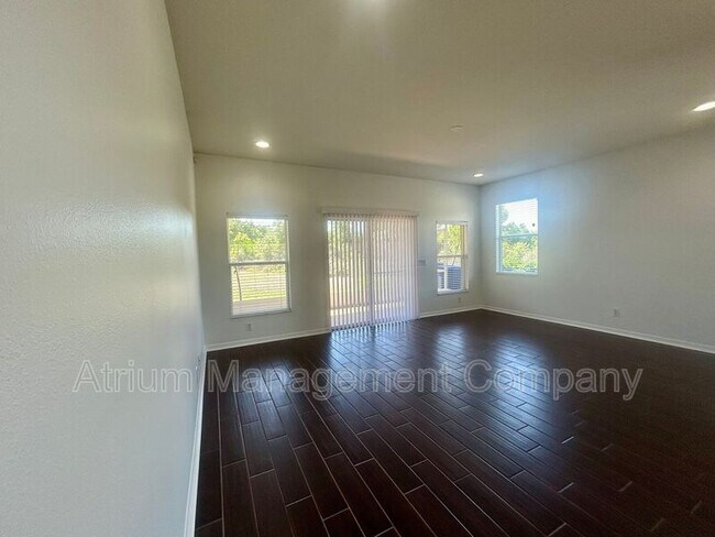 Building Photo - 12805 Avelar Manor Pl