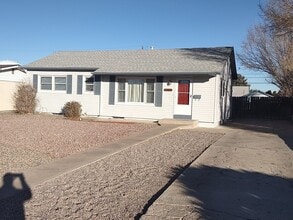 Building Photo - MOVE IN SPECAIL 1/2 OFF FIRST FULL MONTHS ...