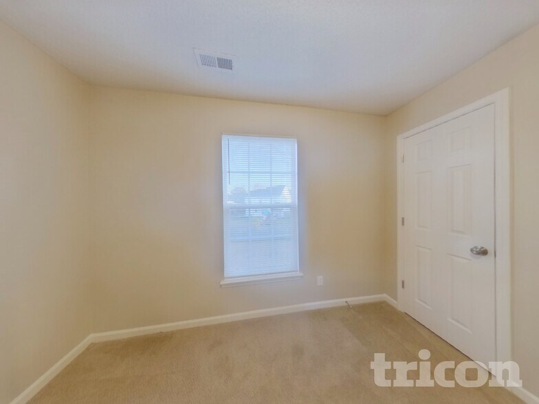 Building Photo - 11830 Cheviott Hill Ln