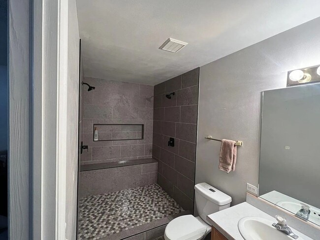 Building Photo - Beautiful home in Cedar City