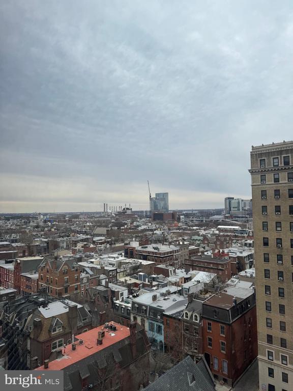 Building Photo - 2020 Walnut St