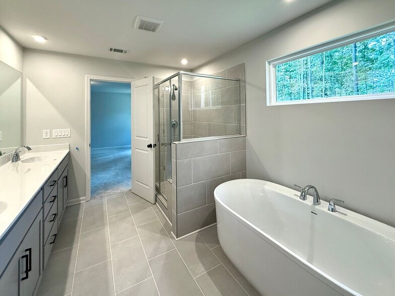 Building Photo - 1721 Jordan Brook Dr