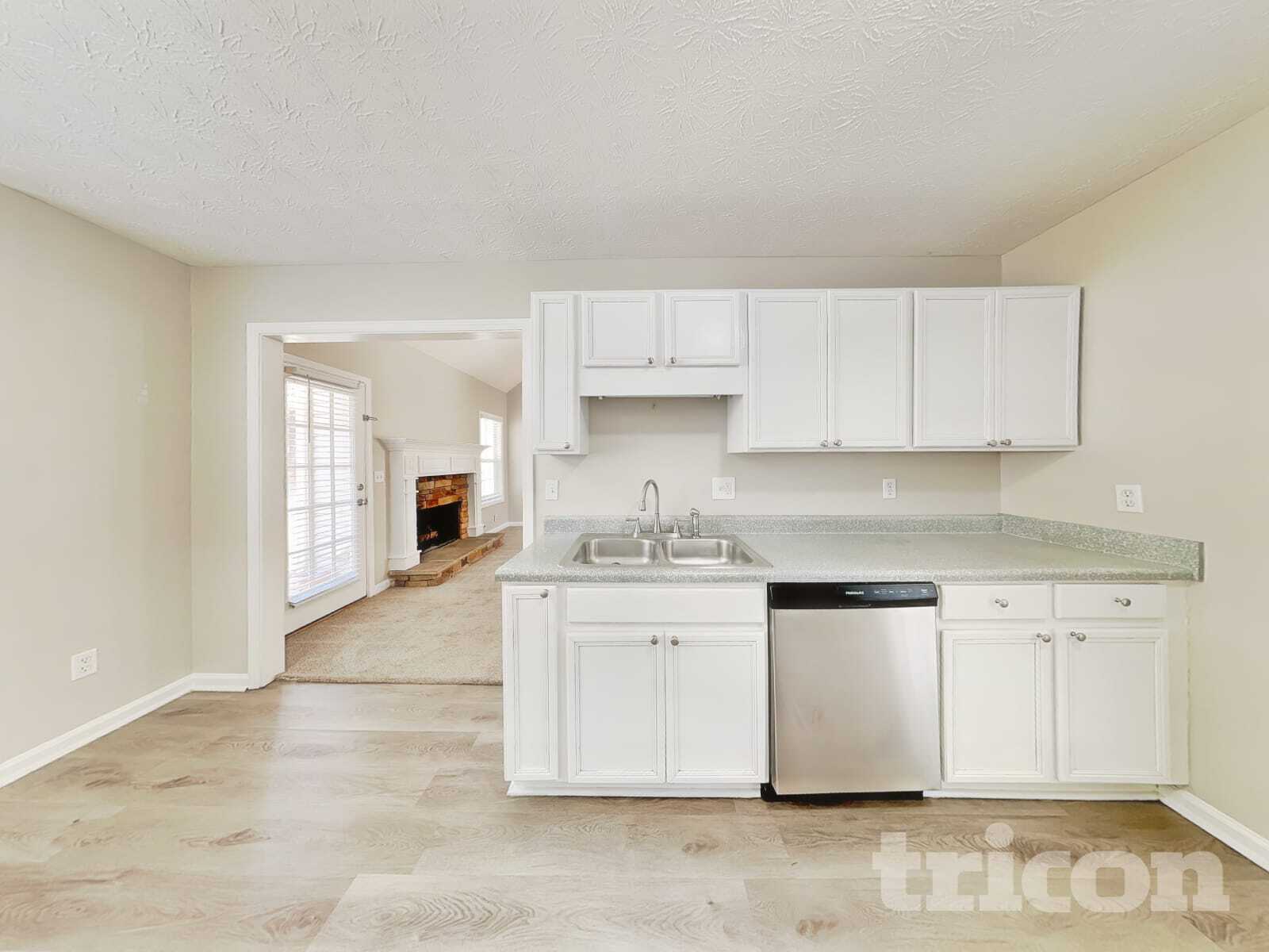 Building Photo - 210 Shenandoah Dr