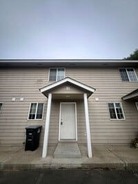 Building Photo - 1713 W Fern Dr