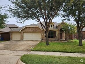 Building Photo - Three Car Garage in Little Elm