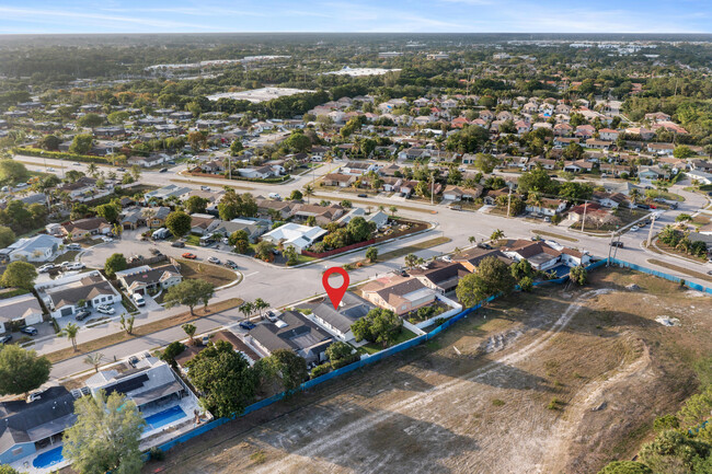 Building Photo - 22300 SW 65th Ave