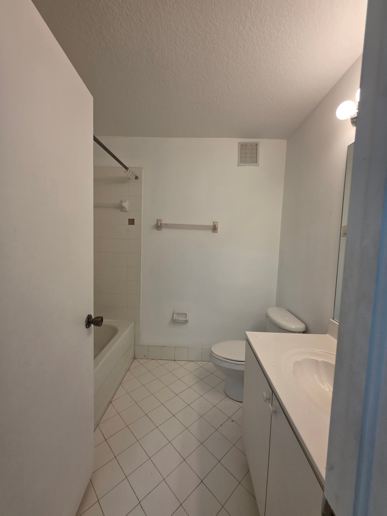master bathroom - 3398 NE 9th Dr