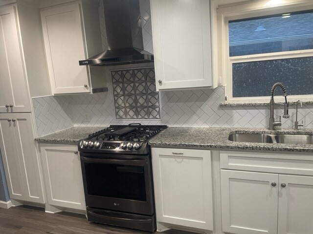 Building Photo - 10020 Losa Dr