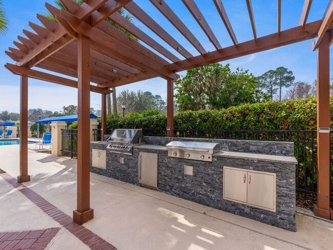 Building Photo - 6016 Las Nubes Terrace
