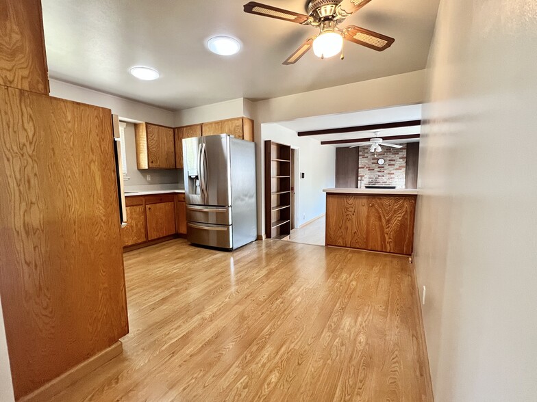 Building Photo - 6610 Canterbury Ct