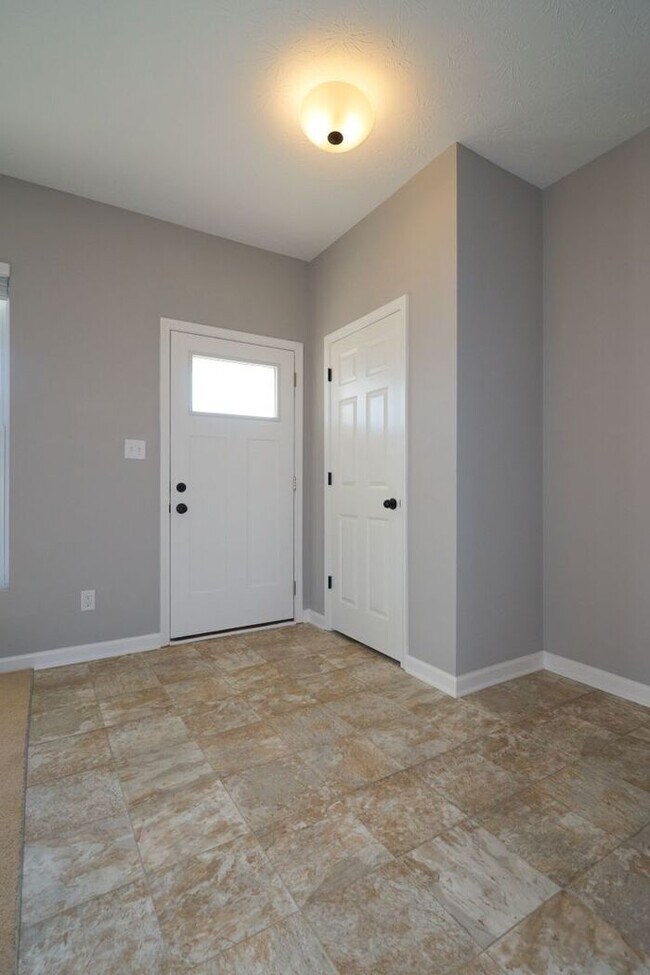 Building Photo - 4 Bedroom in Greenwood's Riley Meadows