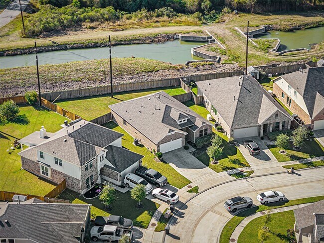 Building Photo - 126 Polar Bear Trl