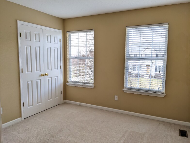 Building Photo - 9786 Emerald Ridge Ave NW