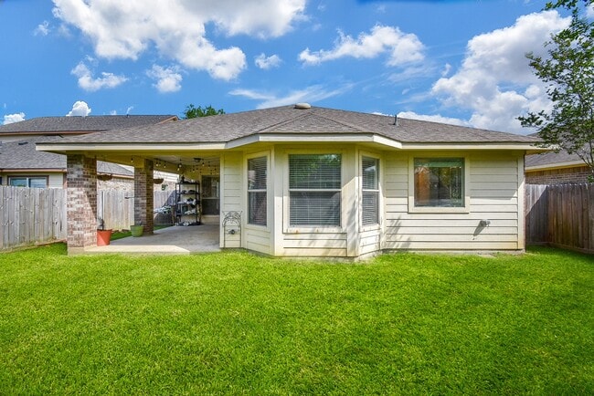 Building Photo - 13014 Southern Creek Dr