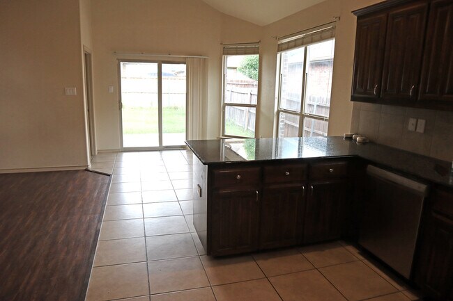 Building Photo - 2245 Laurel Forest Dr
