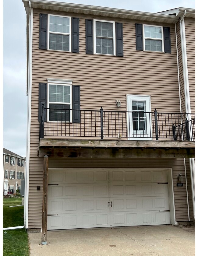Building Photo - 4536 NE McDougal Ln