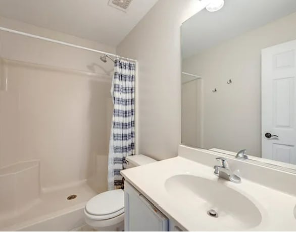Building Photo - 1609 Lake Pointe Ct