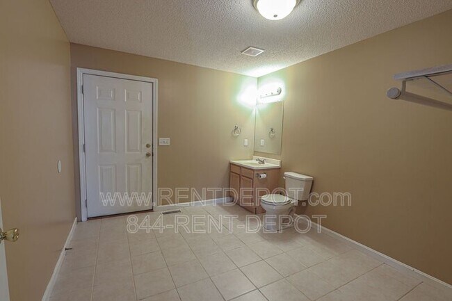 Building Photo - 8001-8005 Alexandra Ln, Newburgh, IN, 4763...