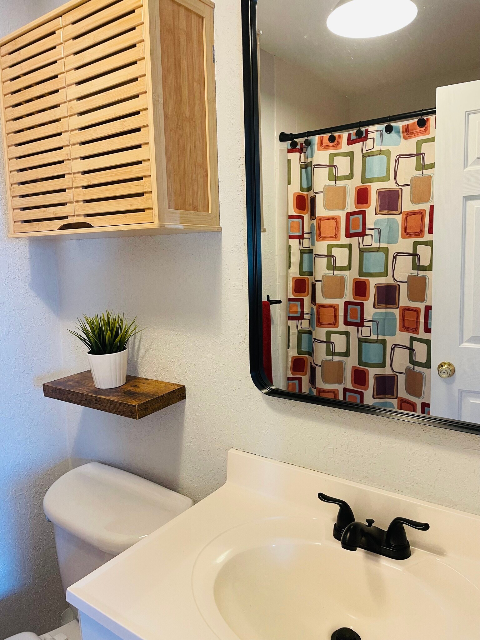 Building Photo - 4613 Bayshore Dr