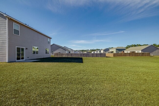 Building Photo - Spacious 5BR Home with Loft & Smart Features in Rincon