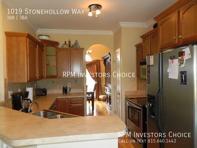 Building Photo - 1019 Stonehollow Way