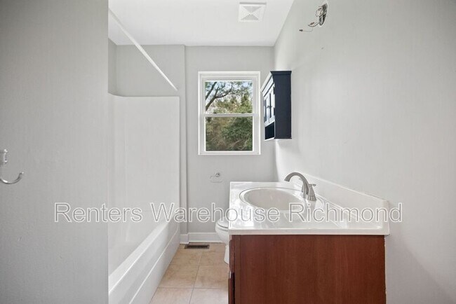 Building Photo - 1431 Yeardley Dr