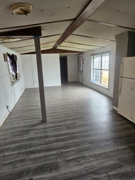 Building Photo - 1801 S Business 45