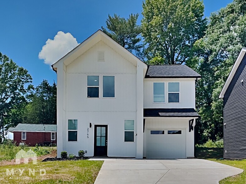 Primary Photo - 2765 Bradford St