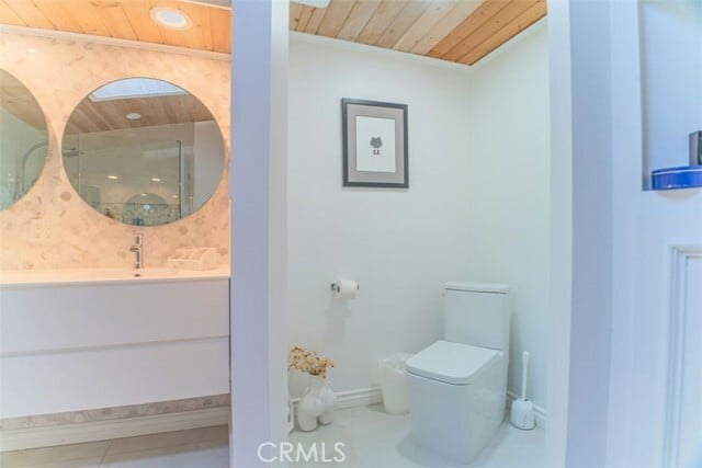 Building Photo - 5179 Canoga Ave