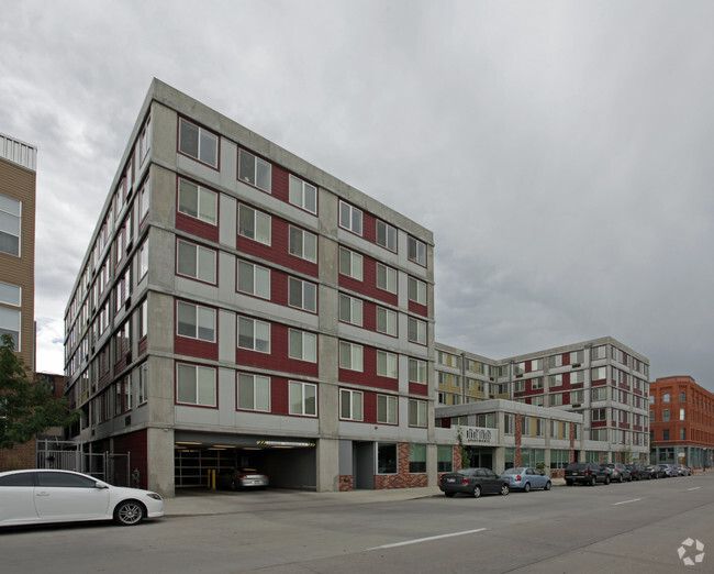 Building Photo - Blake Street Apartments