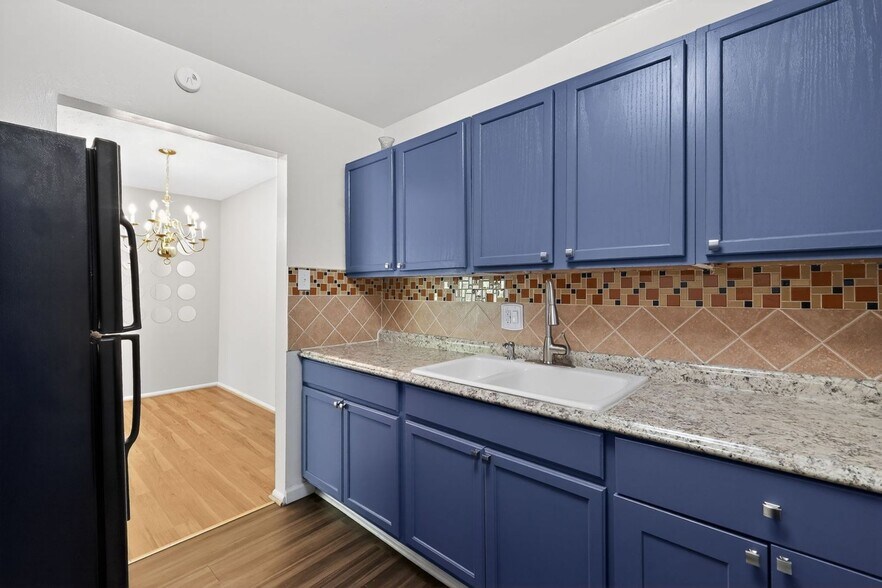 Building Photo - 5200 Newton St