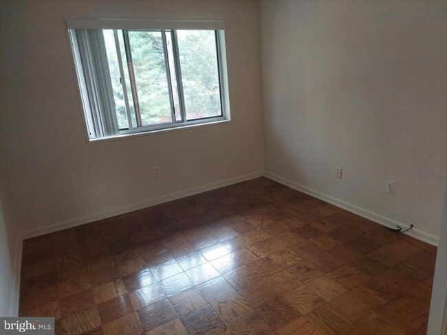 Building Photo - 10400 Rockville Pike