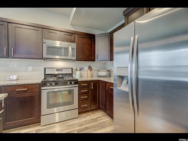 Building Photo - 863 Cecina Ct