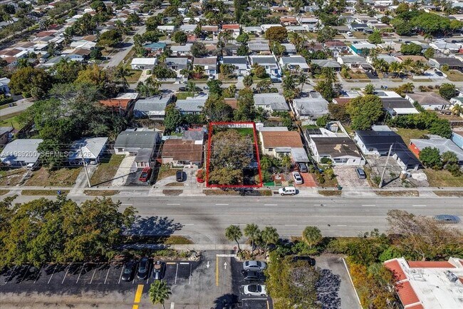 Building Photo - 5157 NE 6th Ave