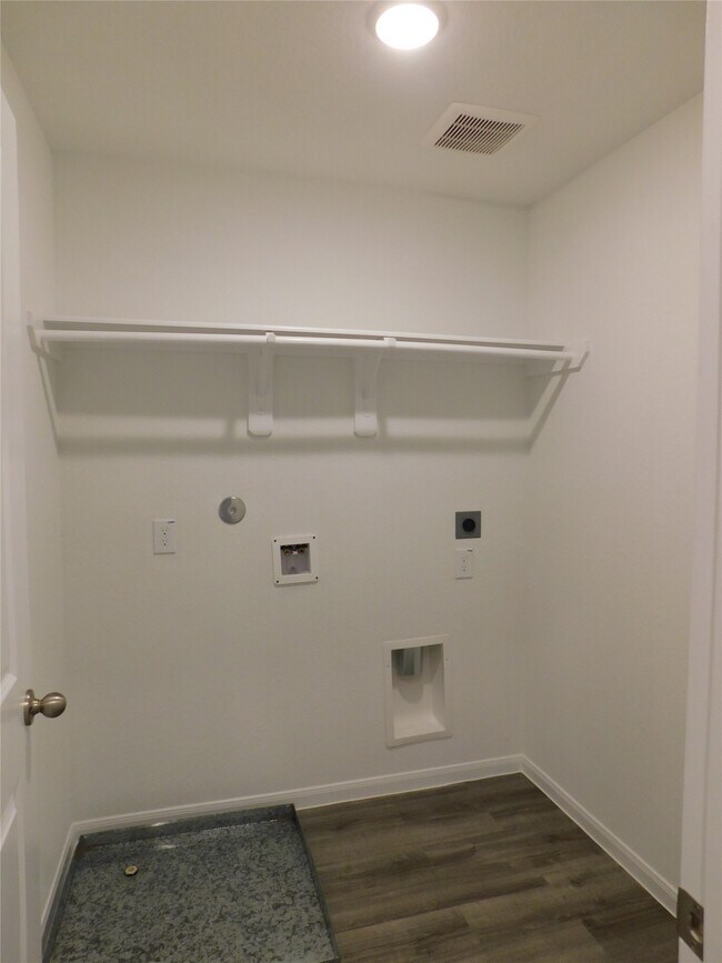 Building Photo - 10775 Sora Dr