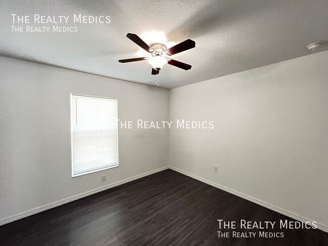 Building Photo - 111 Fisher Rd