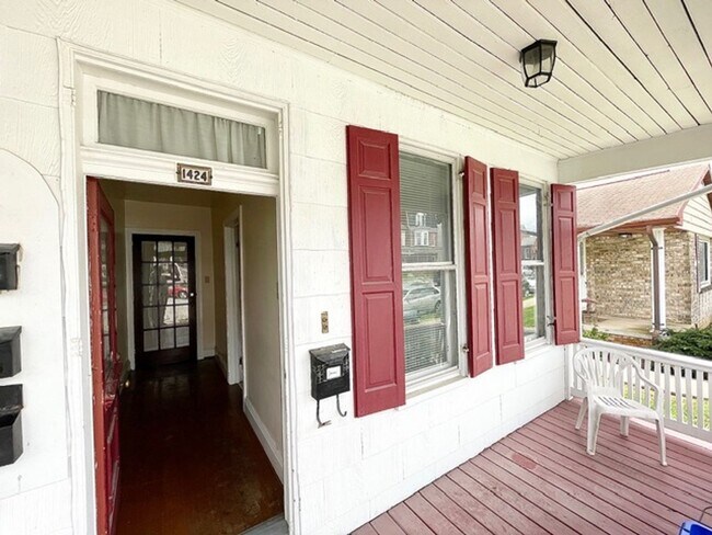 Building Photo - 1424 W Philadelphia St