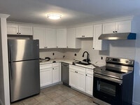 Building Photo - 495 Lafayette Rd