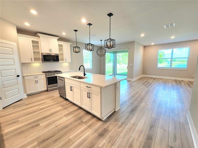 Building Photo - 3615 Savanna Palms Ct