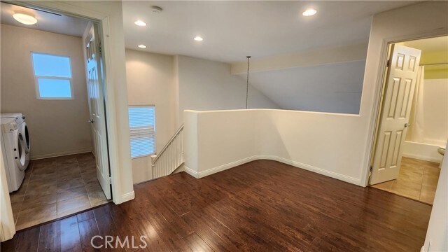 Building Photo - 1322 Jacaranda Cir