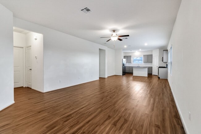 Building Photo - COMING SOON - MID MAY