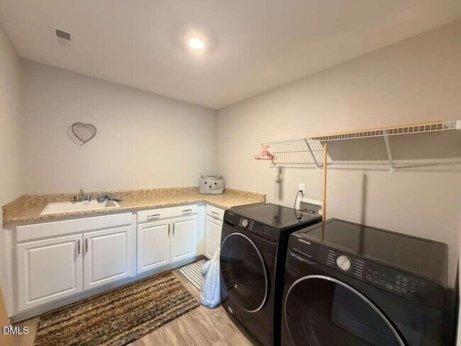 Building Photo - 2525 Elm Grant Dr