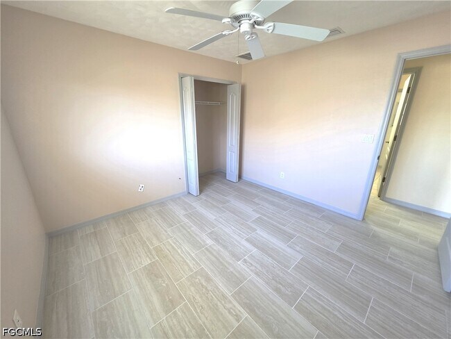 Building Photo - 4614 SW 9th Pl