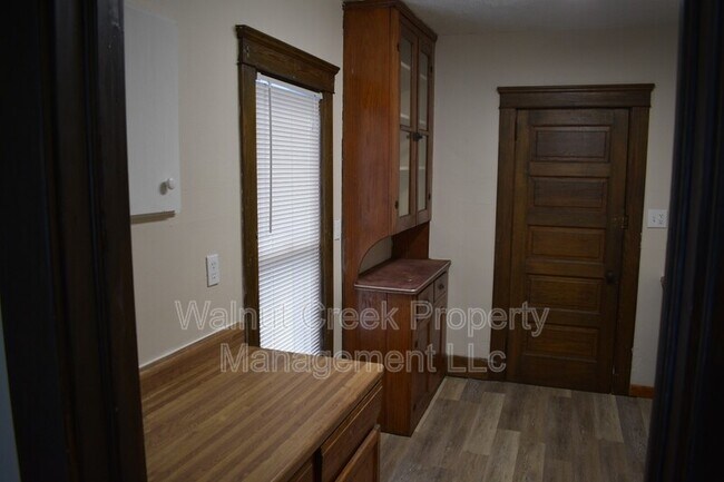 Building Photo - 1309 Middle Ave