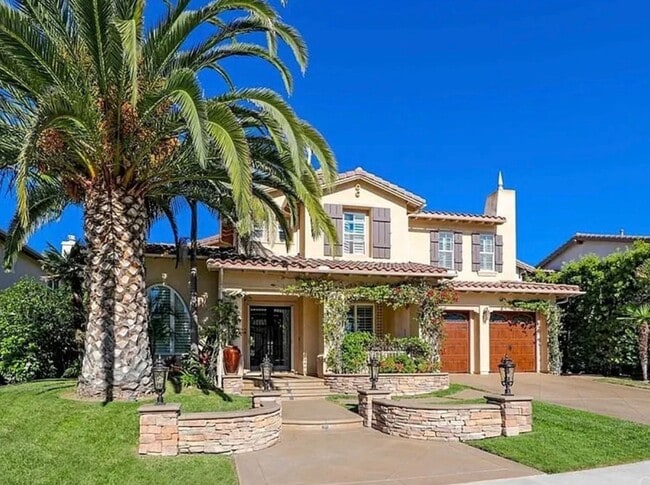 Building Photo - 2531 Costero Magestuoso